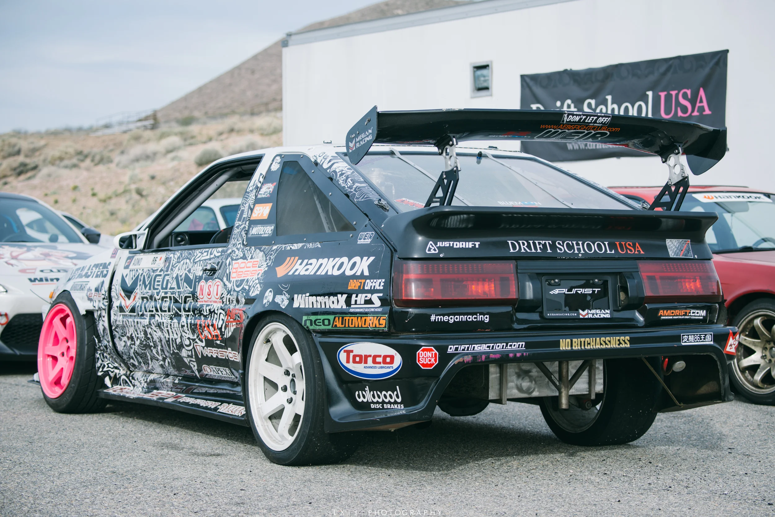 Taka Aono's Flying 86 — LXII Photography